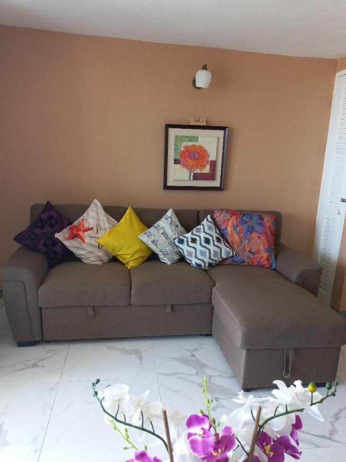 Apartamento Sea Castles La Vue Montego Bay Exterior foto